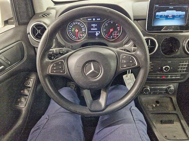 Mercedes-benz b-klasse 220 d ambition , tz-808-v - afbeelding 17 van  19