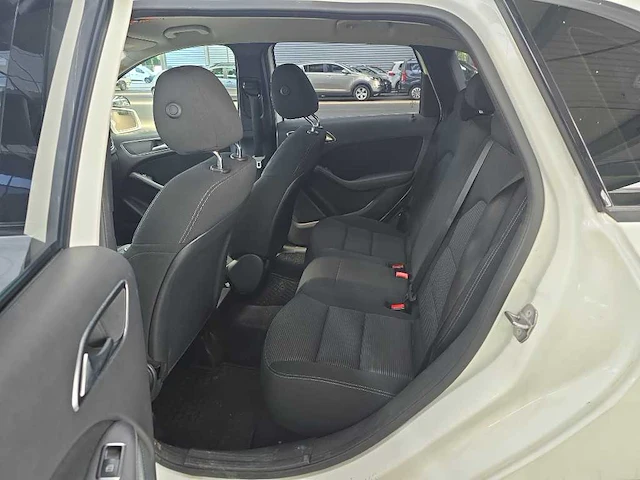 Mercedes-benz b-klasse 220 d ambition , xl-703-z - afbeelding 6 van  14