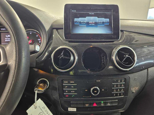 Mercedes-benz b-klasse 220 d ambition , zf-319-p - afbeelding 3 van  16