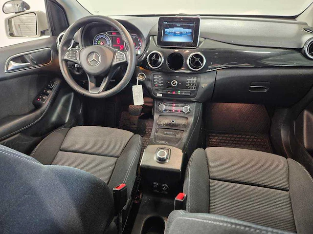 Mercedes-benz b-klasse 220 d ambition , zf-319-p - afbeelding 6 van  16