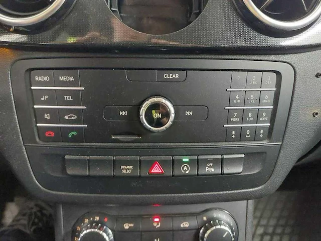 Mercedes-benz b-klasse 220 d ambition , zf-325-p - afbeelding 3 van  18