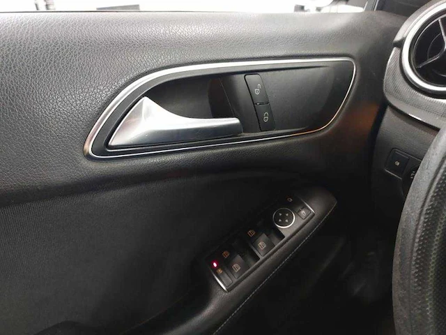 Mercedes-benz b-klasse 220 d ambition , zf-325-p - afbeelding 6 van  18