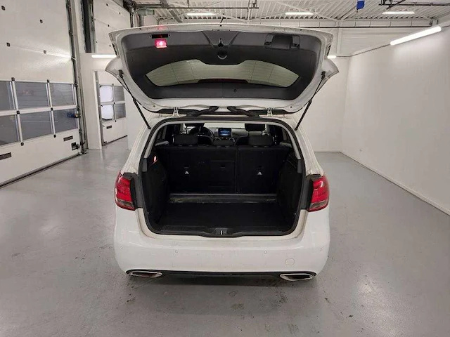 Mercedes-benz b-klasse 220 d ambition , zf-325-p - afbeelding 9 van  18