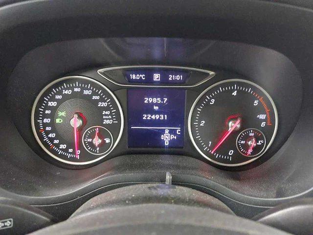 Mercedes-benz b-klasse 220 d ambition , zf-325-p - afbeelding 17 van  18