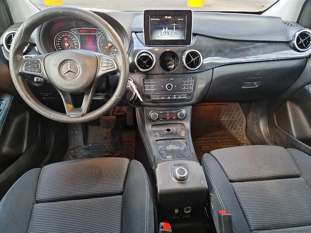 Mercedes benz b-klasse 220 d ambition , zf-527-b - afbeelding 10 van  12