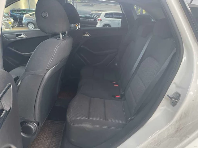 Mercedes-benz b-klasse 220 d ambition , zf-574-b - afbeelding 12 van  15