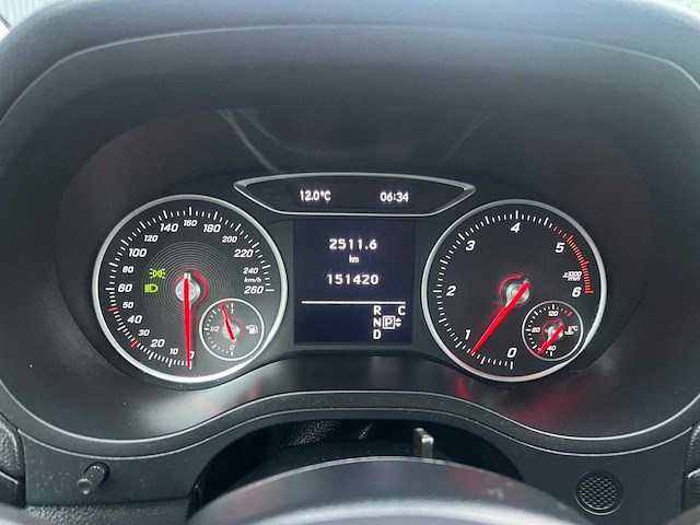 Mercedes benz b-klasse 220 d automaat cruise airco , tt-004-p - afbeelding 4 van  25