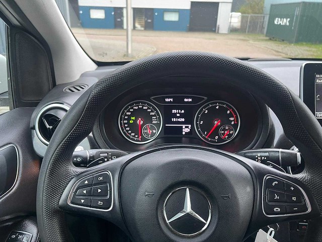 Mercedes benz b-klasse 220 d automaat cruise airco , tt-004-p - afbeelding 7 van  25