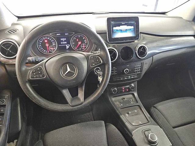 Mercedes benz b-klasse 220 d , sj-735-v - afbeelding 2 van  13