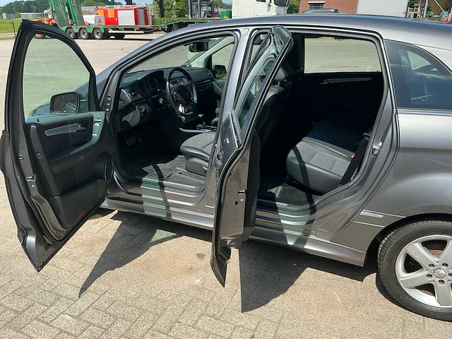 Mercedes-benz b-klasse personenauto - afbeelding 11 van  24