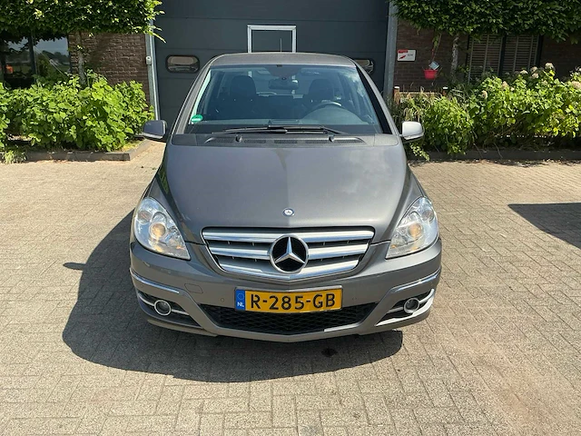 Mercedes-benz b-klasse personenauto - afbeelding 2 van  24