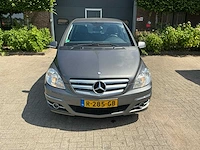 Mercedes-benz b-klasse personenauto - afbeelding 2 van  24