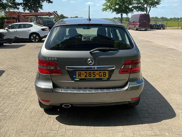 Mercedes-benz b-klasse personenauto - afbeelding 6 van  24