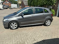 Mercedes-benz b-klasse personenauto - afbeelding 8 van  24