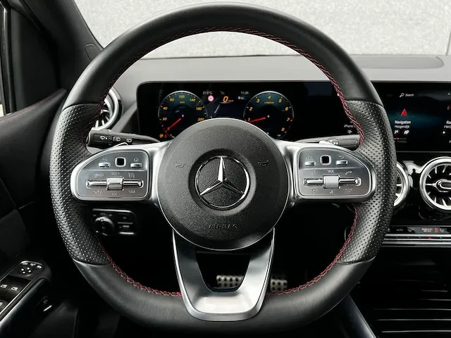 Mercedes-benz b180 business amg | p-471-pl - afbeelding 2 van  57