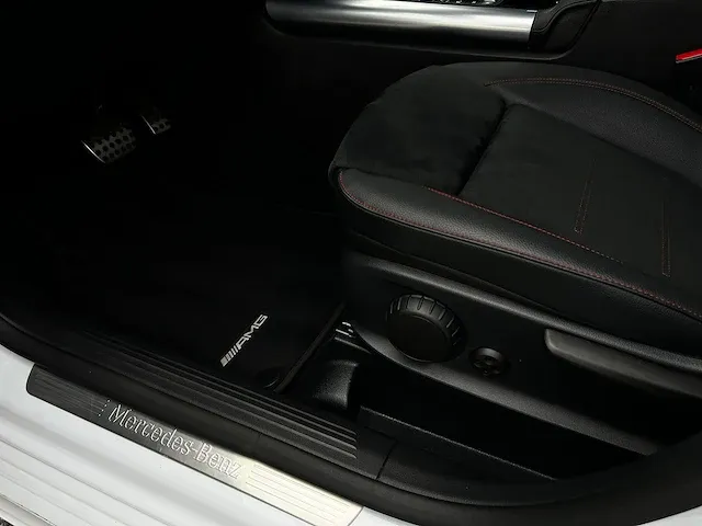Mercedes-benz b180 business amg | p-471-pl - afbeelding 17 van  57