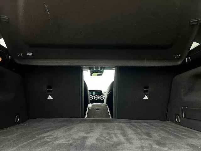 Mercedes-benz b180 business amg | p-471-pl - afbeelding 21 van  57