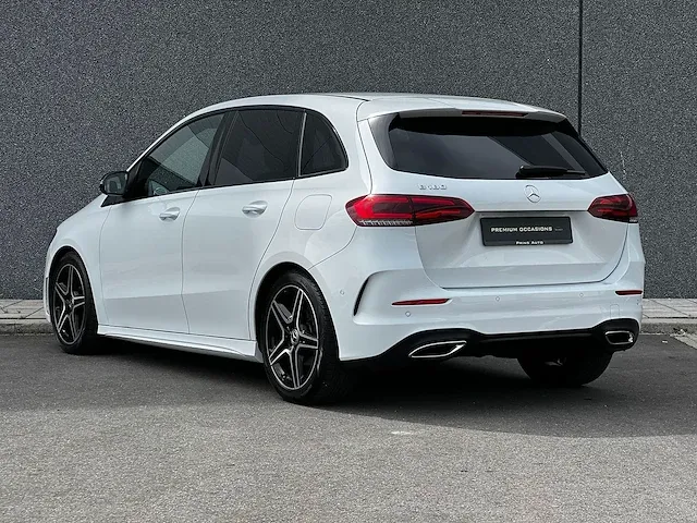 Mercedes-benz b180 business amg | p-471-pl - afbeelding 31 van  57