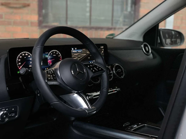 Mercedes-benz b180 hybrid 218pk 2023 b-klasse (fabrieksgarantie) - afbeelding 13 van  52