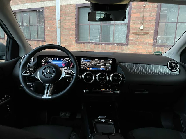 Mercedes-benz b180 hybrid 218pk 2023 b-klasse (fabrieksgarantie) - afbeelding 14 van  52