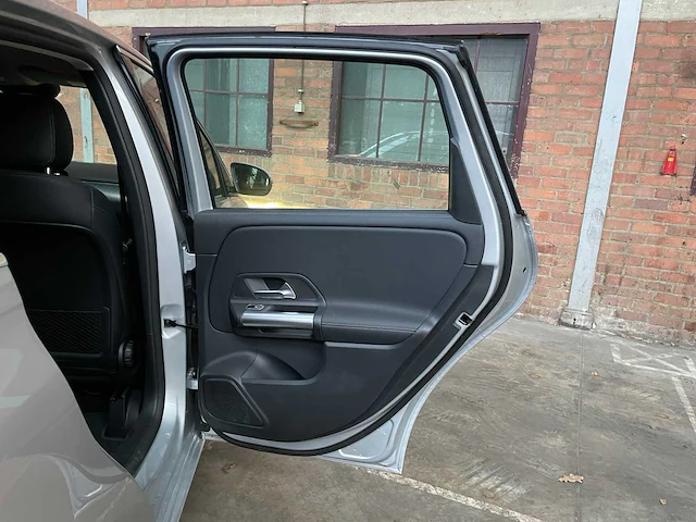 Mercedes-benz b180 hybrid 218pk 2023 b-klasse (fabrieksgarantie) - afbeelding 39 van  52