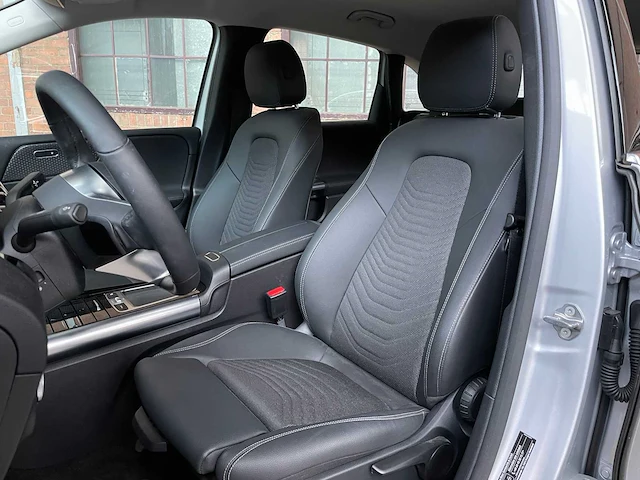 Mercedes-benz b180 hybrid 218pk 2023 b-klasse (fabrieksgarantie) - afbeelding 42 van  52