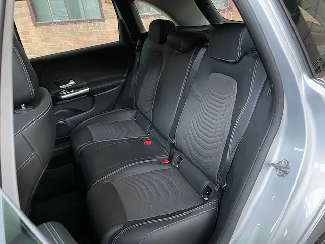 Mercedes-benz b180 hybrid 218pk 2023 b-klasse (fabrieksgarantie) - afbeelding 43 van  52