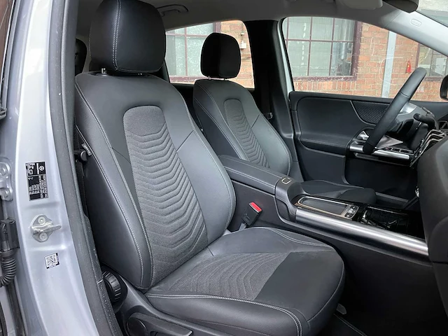 Mercedes-benz b180 hybrid 218pk 2023 b-klasse (fabrieksgarantie) - afbeelding 46 van  52