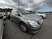Mercedes-benz b180,2008 - afbeelding 23 van  33