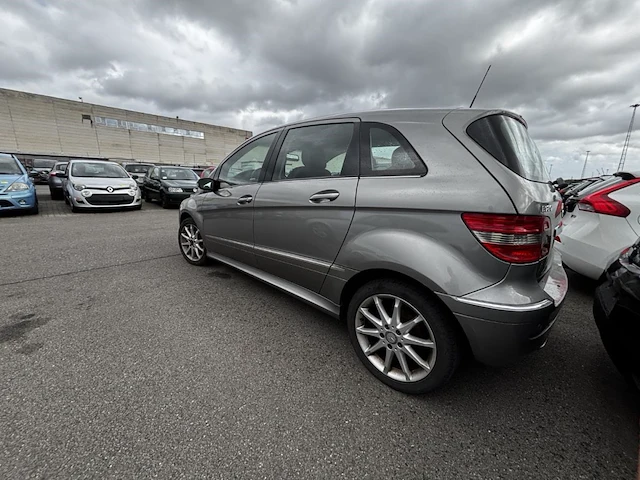 Mercedes-benz b180,2008 - afbeelding 29 van  33