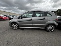 Mercedes-benz b180,2008 - afbeelding 30 van  33