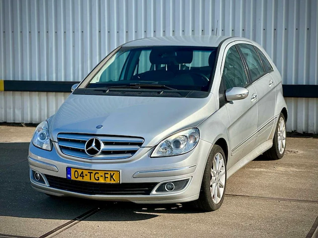 Mercedes-benz b200, 04-tg-fk - afbeelding 1 van  12