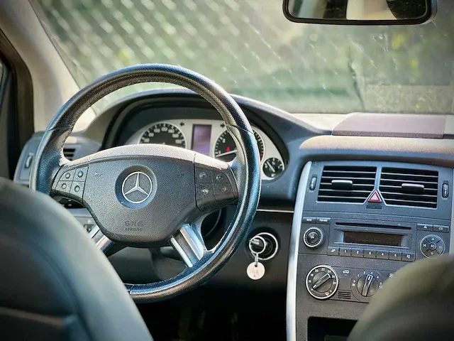 Mercedes-benz b200 2.0, 22-zk-gt - afbeelding 3 van  16
