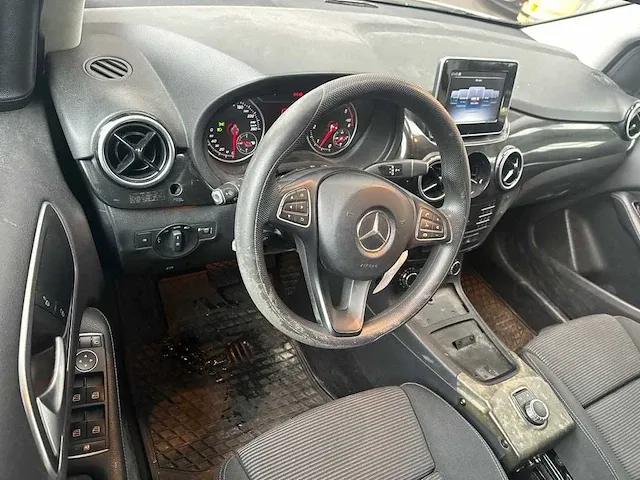 Mercedes-benz b220 d ambition automaat, tl-612-f - afbeelding 12 van  13