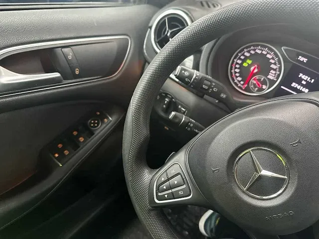 Mercedes-benz b220 d ambition automaat, tl-612-f - afbeelding 13 van  13