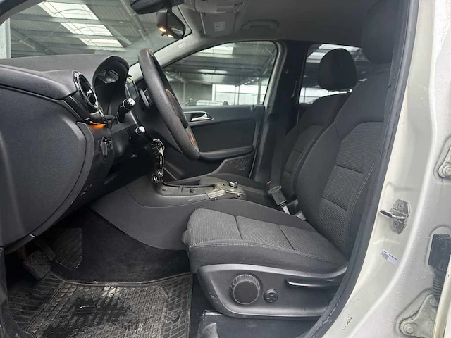 Mercedes-benz b220 d ambition automaat, tl-612-f - afbeelding 9 van  13