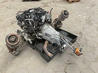 Mercedes benz benzine motor en versnellingsbak - afbeelding 1 van  5