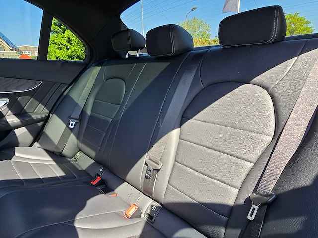 Mercedes-benz c-klasse 180 amg sport edition 2017 | pk-523-f - afbeelding 21 van  32