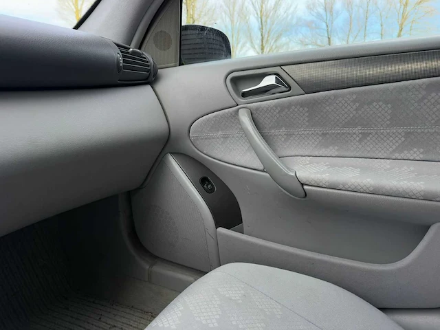 Mercedes benz c klasse 180 elegance, 13-gk-xt - afbeelding 6 van  20