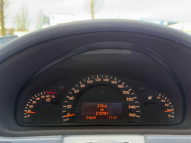 Mercedes benz c klasse 180 elegance, 13-gk-xt - afbeelding 13 van  20