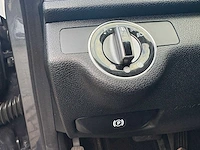 Mercedes-benz c klasse 180 k avantgarde automaat airco cruise, j-732-nt - afbeelding 13 van  28