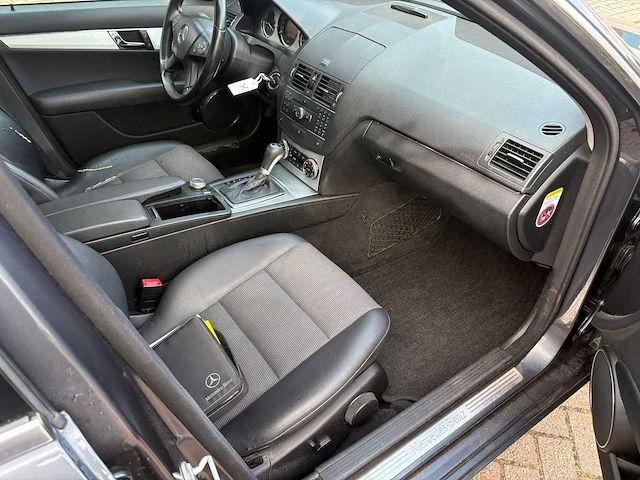 Mercedes-benz c klasse 180 k avantgarde automaat airco cruise, j-732-nt - afbeelding 18 van  28