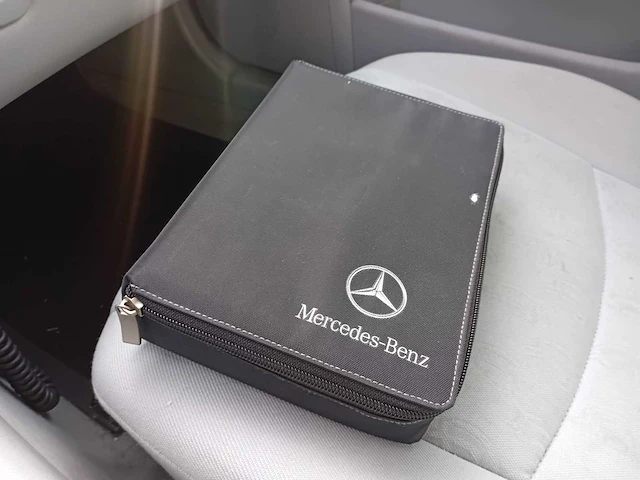 Mercedes-benz c-klasse 180 k. classic , 36-lh-bn - afbeelding 19 van  27