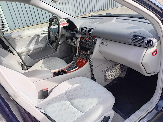 Mercedes-benz c-klasse 180 k. classic , 36-lh-bn - afbeelding 23 van  27