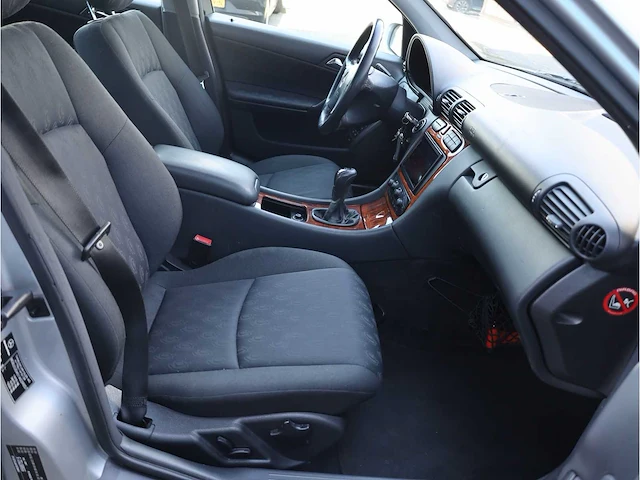 Mercedes-benz c-klasse 200 k. elegance, 2000, 09-xf-fg - afbeelding 16 van  33