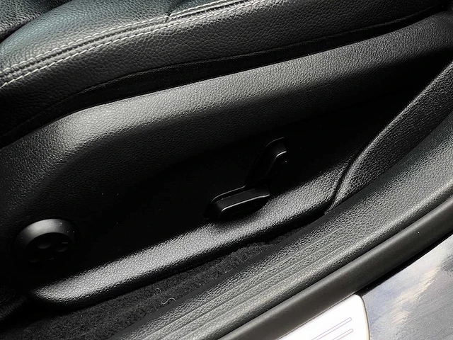 Mercedes-benz c-klasse 400 4matic prestige | p-666-zt - afbeelding 15 van  39