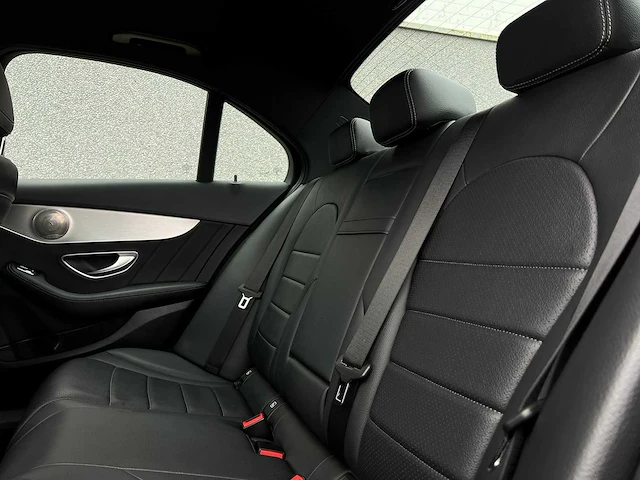 Mercedes-benz c-klasse 400 4matic prestige | p-666-zt - afbeelding 17 van  39