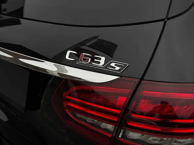 Mercedes-benz c-klasse c 63 amg s 2021 - afbeelding 37 van  59