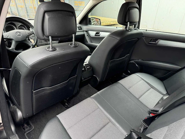 Mercedes-benz c-klasse estate 180 cgi blueefficiency business class avantgarde 78-npb-5 - afbeelding 9 van  24