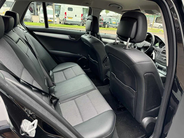 Mercedes-benz c-klasse estate 180 cgi blueefficiency business class avantgarde 78-npb-5 - afbeelding 22 van  24